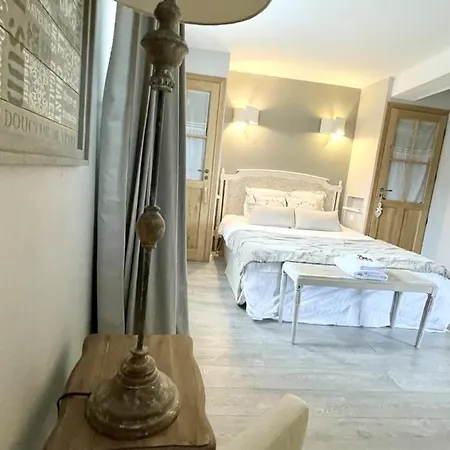 Le Paddock - Et Table D'hotes Bed & Breakfast 3*