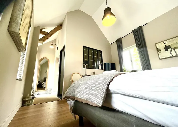 Le Paddock - Et Table D'hotes 住宿加早餐酒店