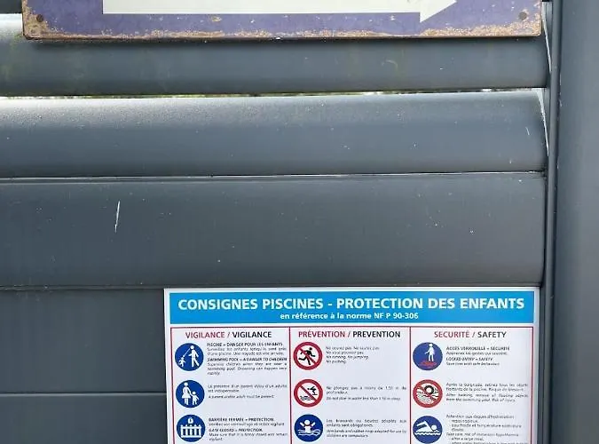 Le Paddock - Et Table D'hotes 住宿加早餐酒店 Le Déluge